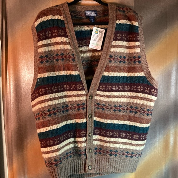 Land‎ End 100% Wool vest size L 50” chest men’s brown green maroon. Box C